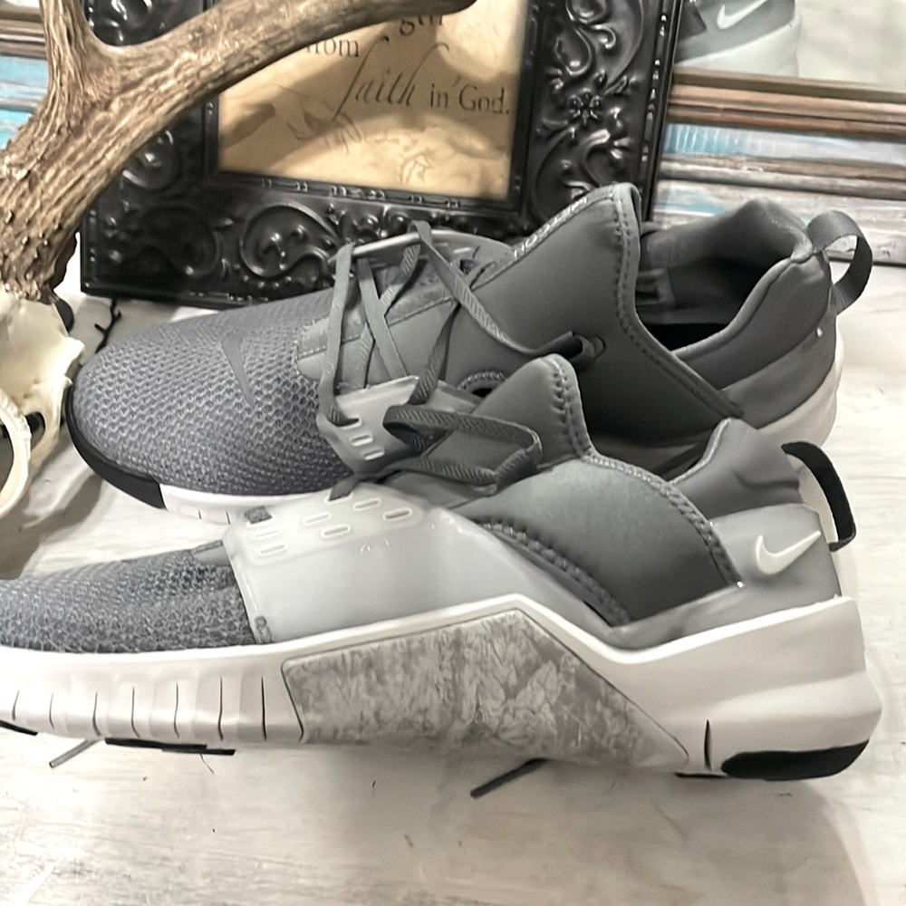Men’s Nike Metcon Training Shows